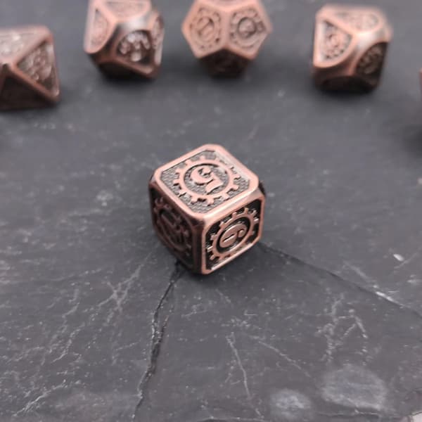 Steampunk RPG terningsæt med 7 metalterninger