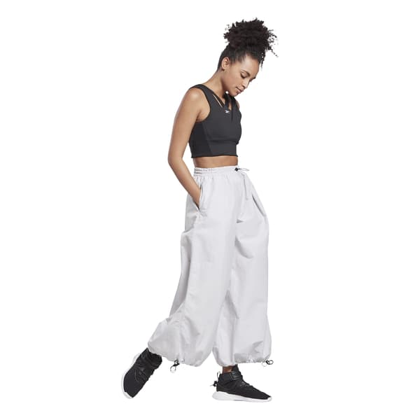 REEBOK STUDIO MEDIUM-IMPACT BH