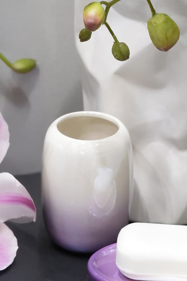 Badrumsmugg AWD INTERIOR Prem 1381 vit lila keramik