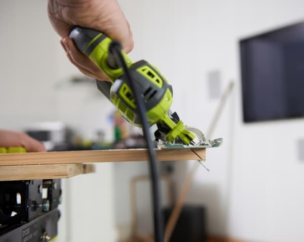 RYOBI sticksåg 680W
