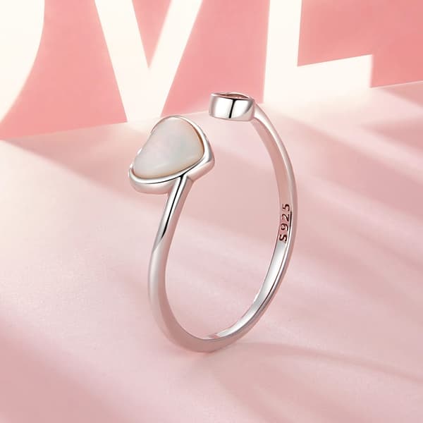 Justerbar silverring med hjärtformad pärla, 925 silver