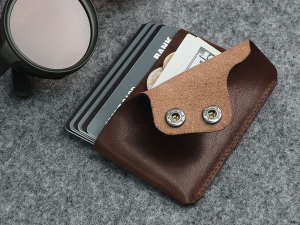 HOBBY-lompakko Nomad-nahasta, ruskea