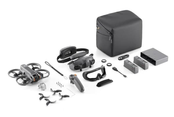DJI Avata 2 Fly More Combo Drönare (Tre Batterier)
