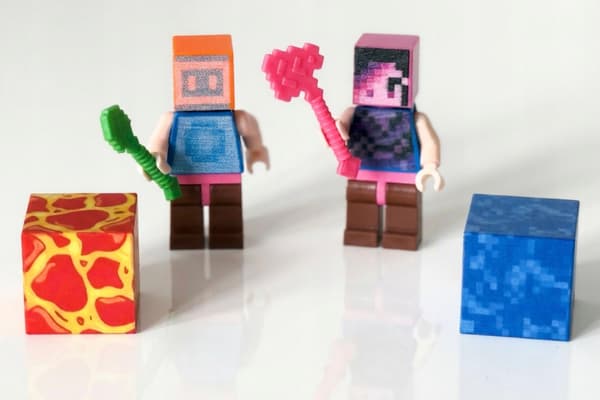 MAGNETISKA BLOCKS PIXELKUBER 100 EL + 2 FIGURER STARKA 3D-MAGNETER