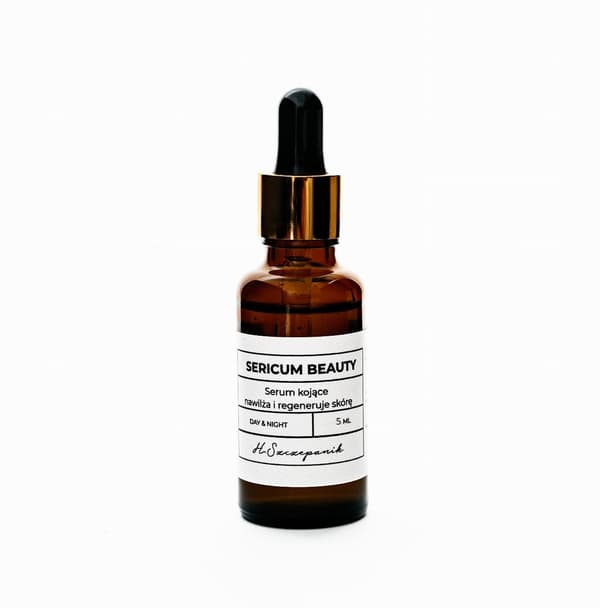Lugnande serum - återfuktar och regenererar huden 5 ml