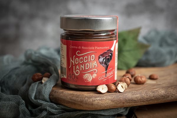 Gourmet CHOKLADKRÄM HASSELNÖTTER 40% läckert