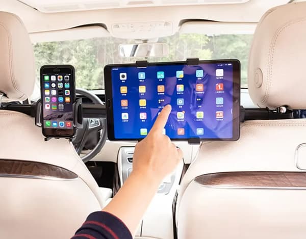 Bilholder TIL bilen mellem nakkestøtterne TIL tablet og telefon