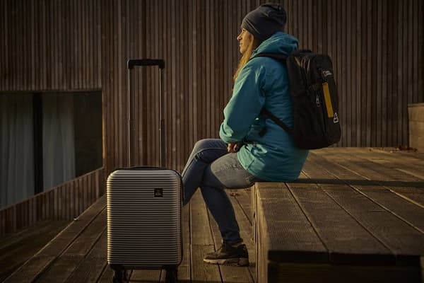 National Geographic kabinväska liten silver