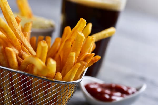 SERVERINGSKORG FÖR POMMES FRITES OCH SNACKS MINI STÅLKORG I SILVER
