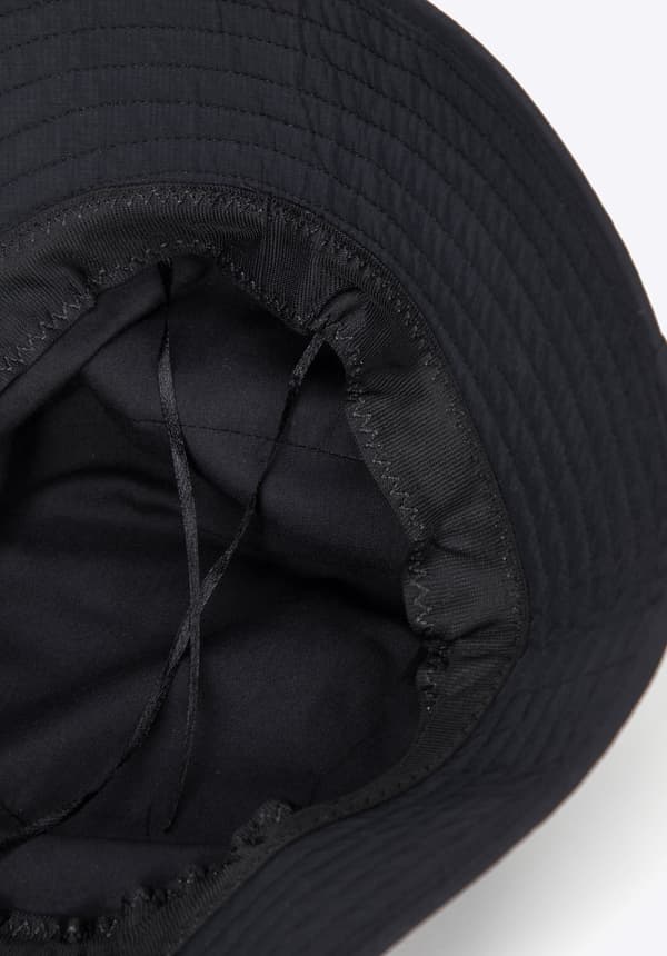 Wittchen Herr Svart Nylon Buckethatt