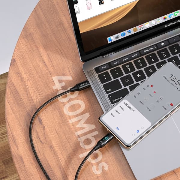 MCDODO-KABEL MED SKÄRM USB-C SNABBLADDNING USB TYP C 5A 100W 1M