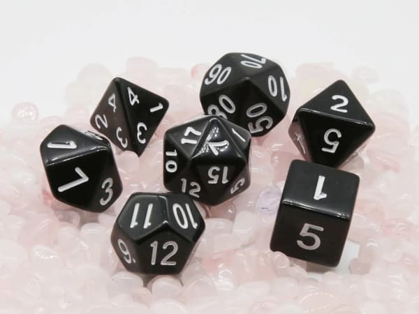 RPG terninger sort sæt med 7 terninger