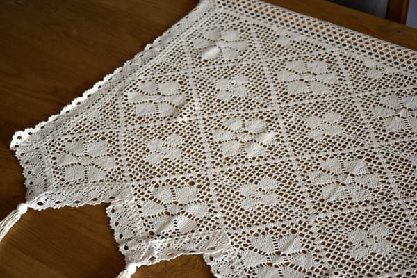 Gardin i bomullsspets 60/150 i boho-stil