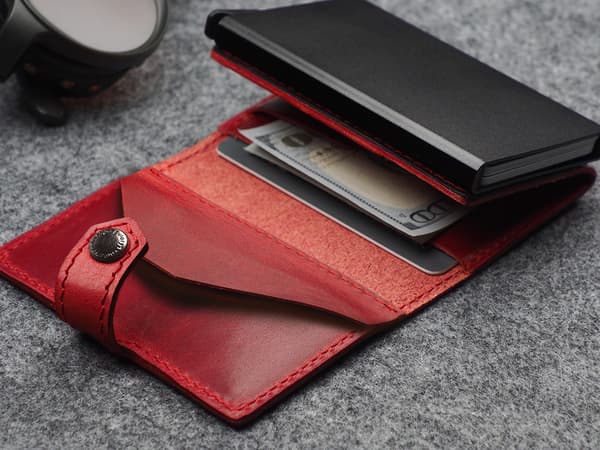 HIKER Go -lompakko kasviparkitusta nahasta, Nomad Red