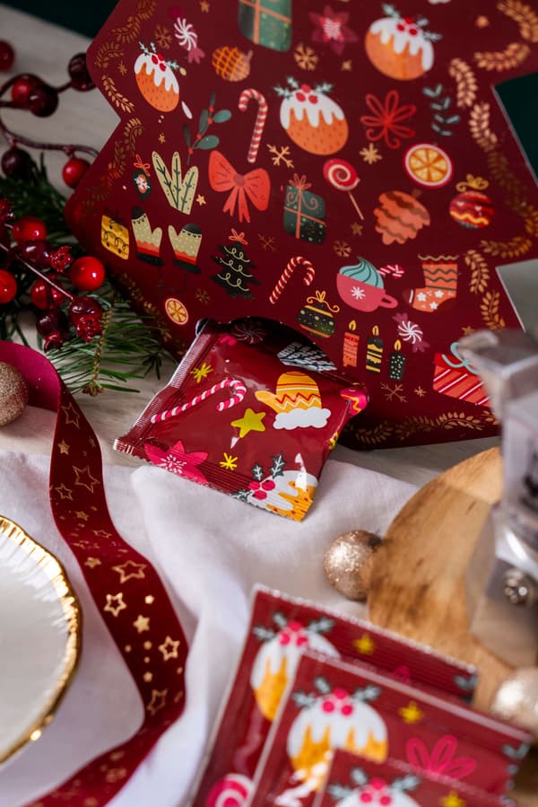 Adventskalender med malet Arabica-kaffe julgran present Green Touch