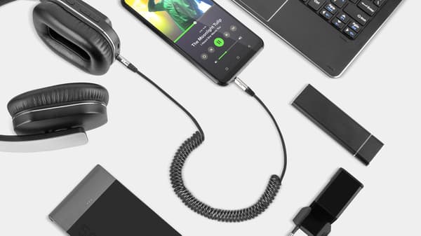 Rebel kabel jack 3,5 mini jack AUX 1m audio spiralledning