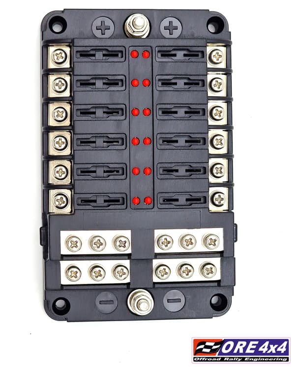 Sikringskasse med LED 12V - 12 poler