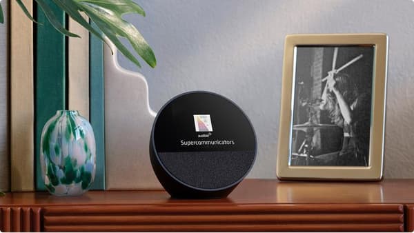 AMAZON Echo Spot smarthögtalare (2024) svart