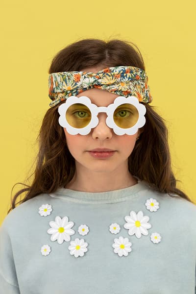 Daisy briller hvide med gule linser 1 stk.