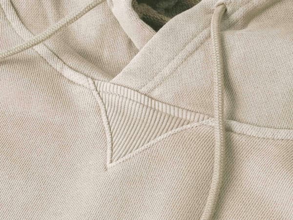 REEBOK MIESTEN KERMANVÄRIINEN HUPPARIPAITA S WŁD TAUSTA