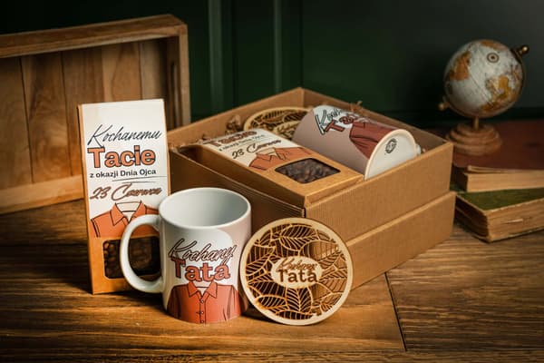Gavekurv til far krus kaffe bordskåner