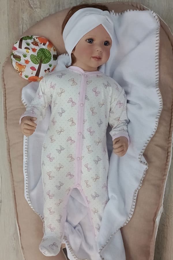 Heldragt knappet 50 pyjamas til pige med sløjfer