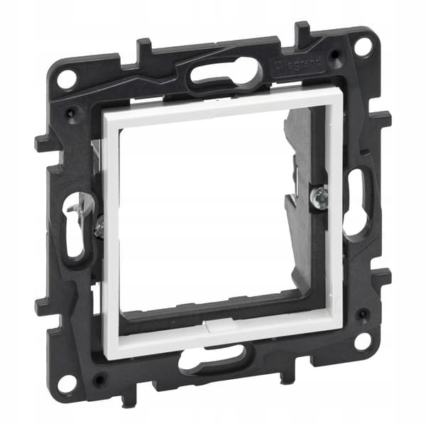 NILOE valkoinen moduuli adapteri M45 863189