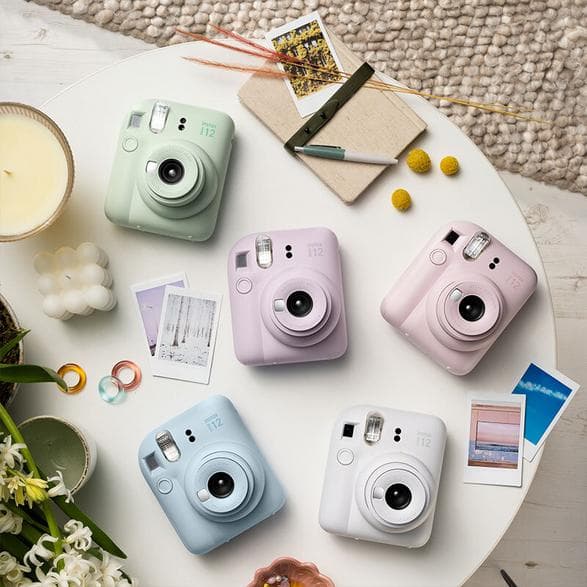 FUJIFILM Instax mini 12 vit kamera