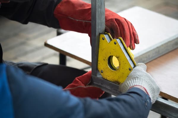Magnetisk vinkelholder til svejsning 34,5 kg