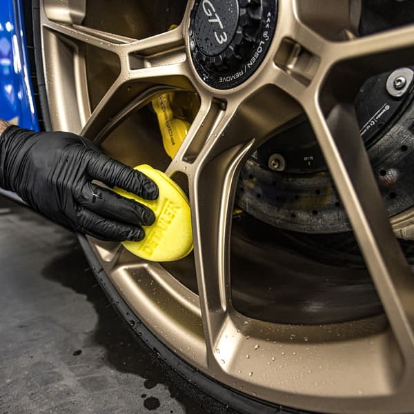 MOJE AUTO - DETAILER Sovellus vahalle