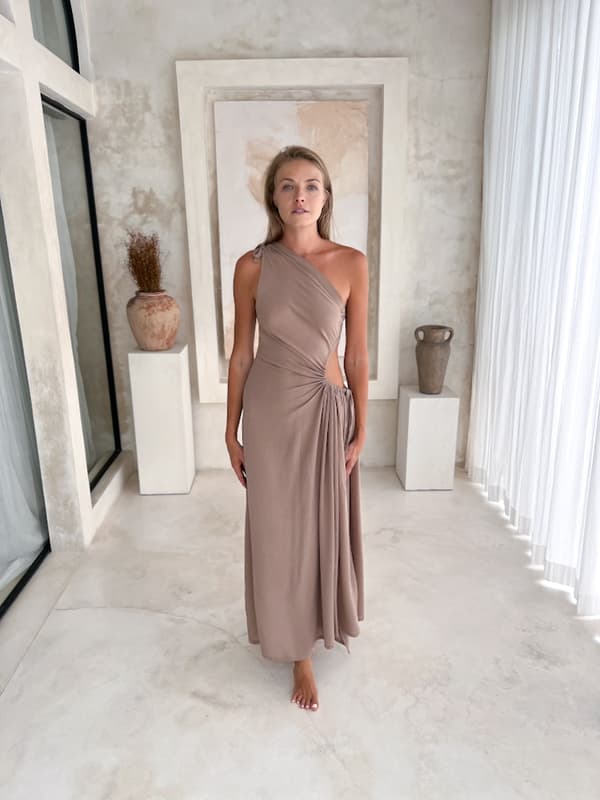 Beige pitkä maxi mekko