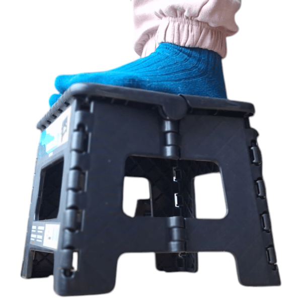 KLAPPELIG SKAMMER, ROBUST OP TIL 100 KG. KLAPPELIG PLATFORMSTOL