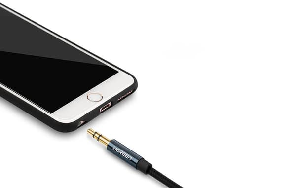 UGREEN AV122 3,5 mm AUX mini-jack-kabel 3 m (sort)