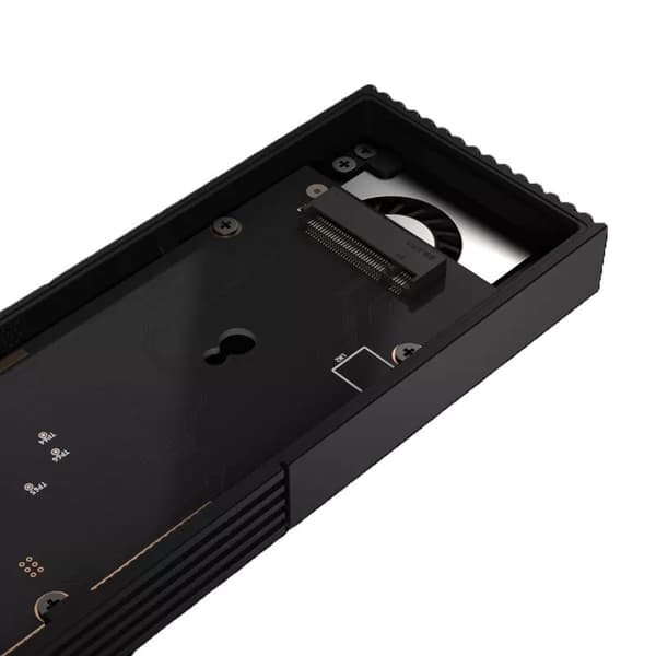 Asus ProArt PA40SU SSD-kabinet
