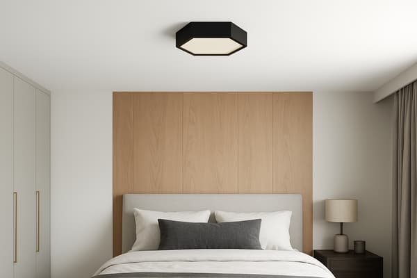 Loftlampe LEJA sekskantet 375 sort til stue, køkken, badeværelse stilfuld