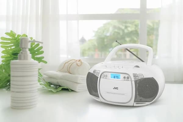JVC RC-E451W CD-spelare med kassettdäck, vit, USB, Bluetooth