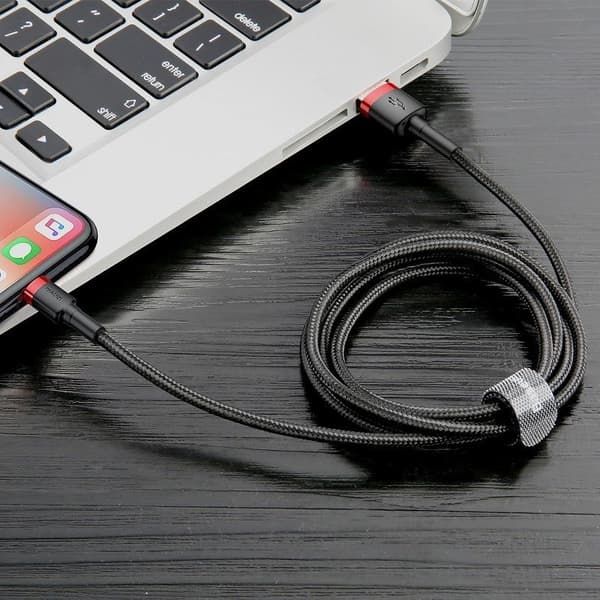 Baseus Cafule 2A Lightning USB-kabel 3m (svart och röd)