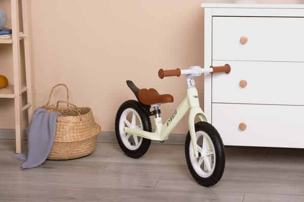 Inter cream balancecykel