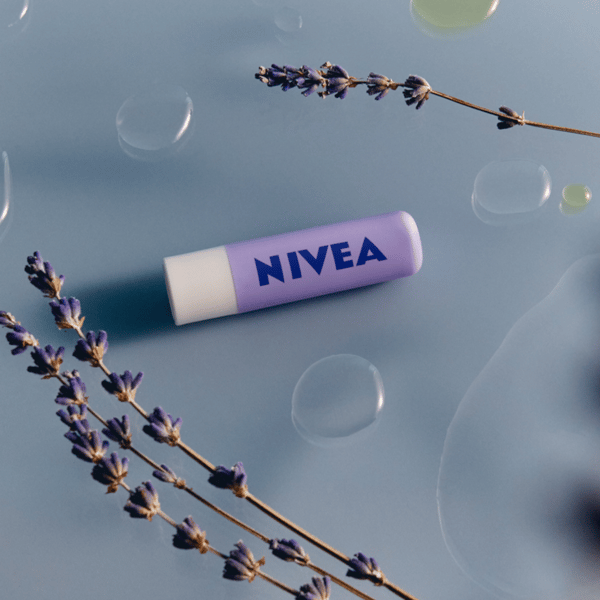 NIVEA Plejebalm til læber Overnight Care 4,8g