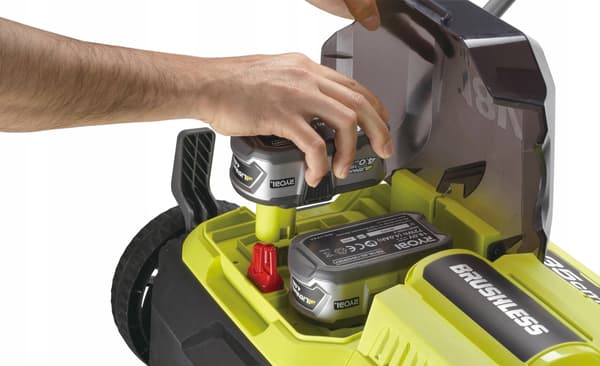 183071 RYOBI Børsteløs vertikulator 18V