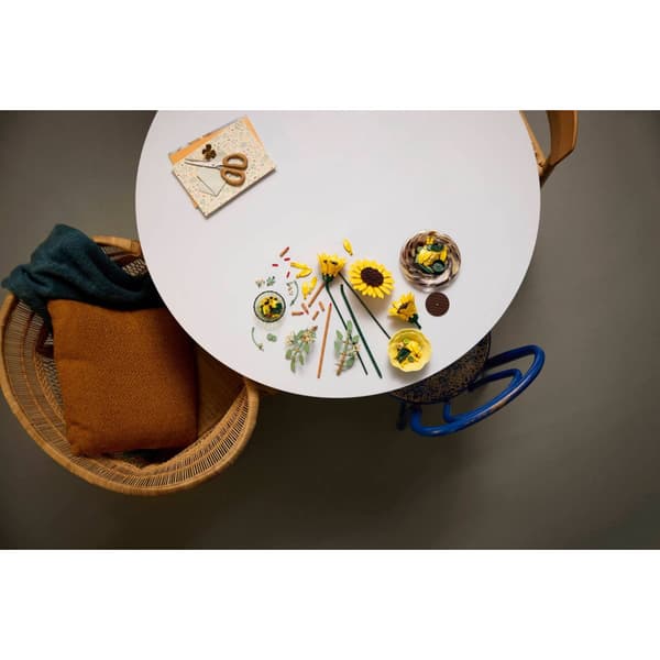 LEGO Botanicals 11502 Solsikkebuket, 686 dele