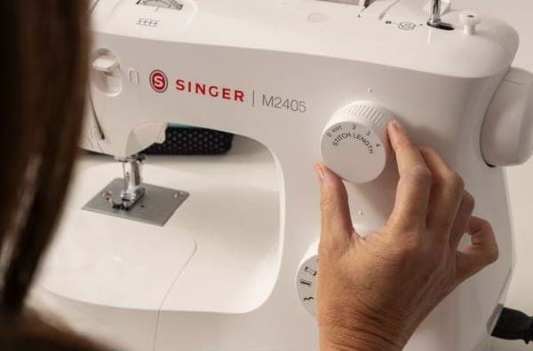 Singer M2405 symaskine