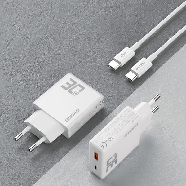 Dudao A30EUT 30W GaN Väggladdare USB-A / USB-C + USB-C - USB-C Kabel - Vit