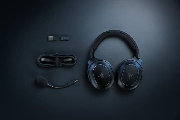 RAZER Barracuda X Chroma Black Hovedtelefoner