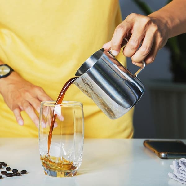Stålmjölkkanna med mått 350 ml