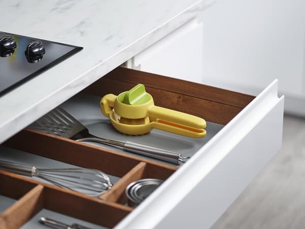 Juice Max Joseph Joseph diskmaskin citrusjuicer med vred