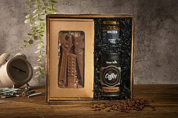 Presentkorg för fars dag present till pojkvän
