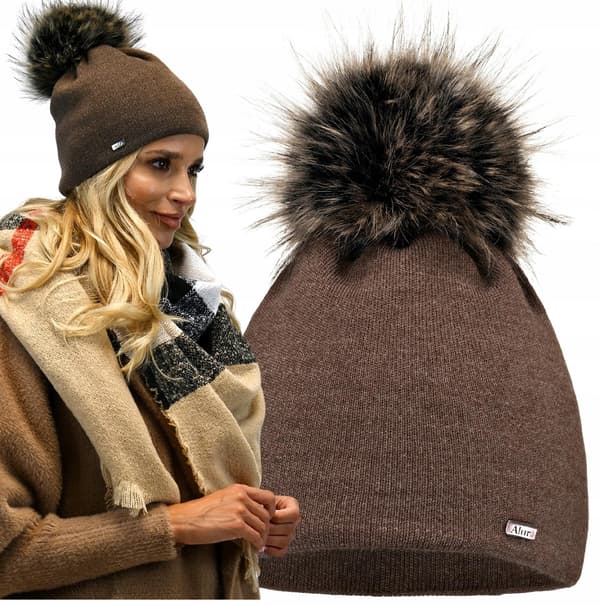 Brun varm dammössa med pompom A13