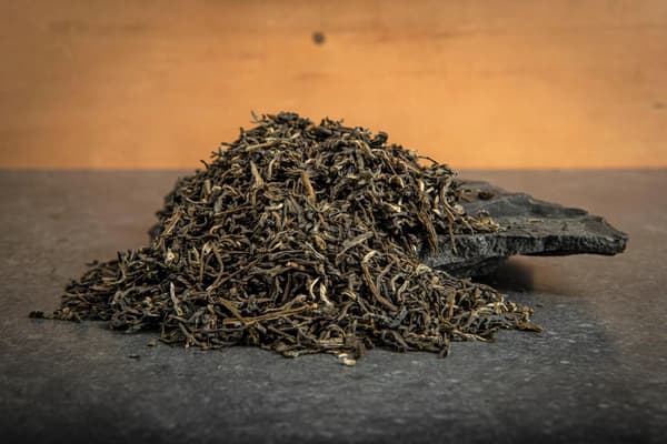 Valkoinen tee FUJIAN WHITE pitkät nuoret lehdet 50g