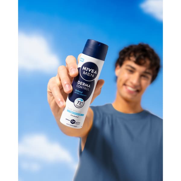 099873 NIVEA MEN Derma Control Defend Antiperspirant Spray 150ml